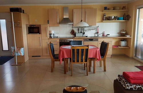 Rosengarten Apartment | Vacation apartment, 59 sqm, 1 bedroom, living and dining area, max. 3 persons
