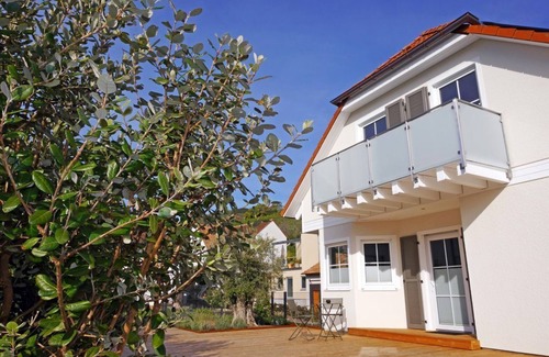 Birkweiler Apartment | Vacation apartment Hohenbergblick - Holiday apartment Mayr