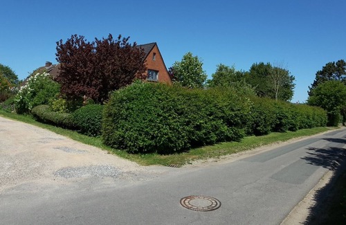 Midlum Apartment | Vacation apartment Hook - with south-facing terrace, very quiet location