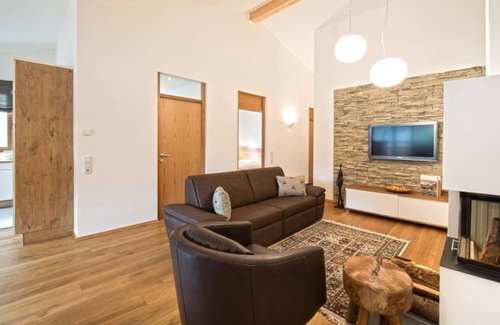 Tschagguns Apartment | Vacation apartment in the Montafon: balcony, mountain views & free parking