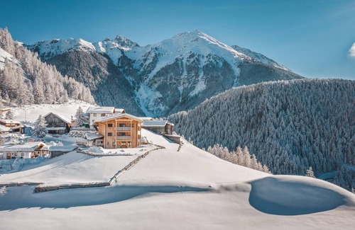 Niederthai Apartment | Vacation apartment in Ötztal with 2 bedrooms, wellness and children's playground