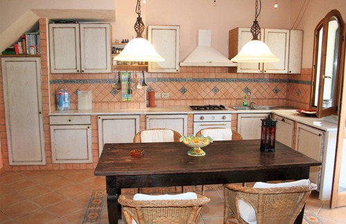 Alani Apartment | Vacation apartment in former winery with sea view