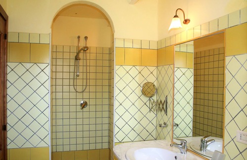 Alani Apartment | Vacation apartment in former winery with sea view
