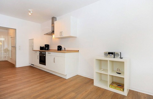 Bensersiel Apartment | Vacation apartment Kleine Robbe - Haus Kunterbunt