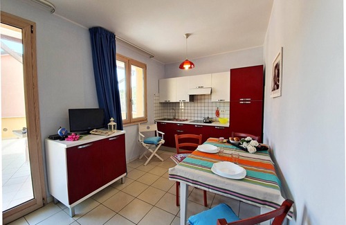 Cavo Apartment | Vacation Apartment "La Pergola al Cavo" with Sea View, Pool & Terrace
