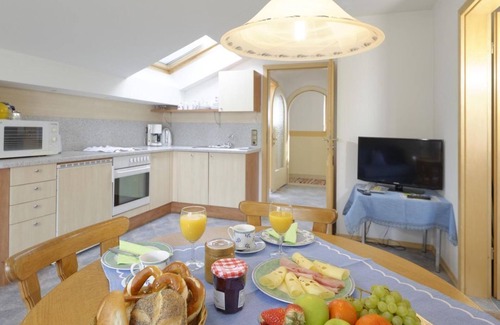 Ettal Apartment | Vacation apartment no. 1 - Haus Schneider-Sepp, Preisinger