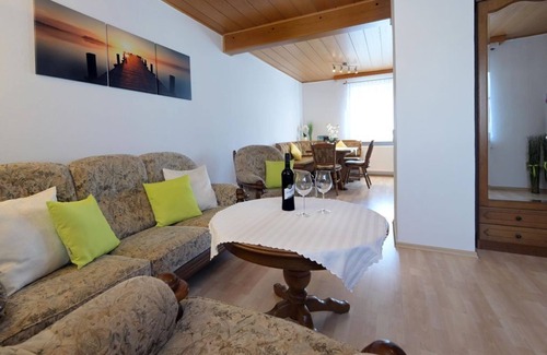 Dudenhofen Apartment | Vacation apartment Spyra - 3-bed apartment, 70 m², non-smoking