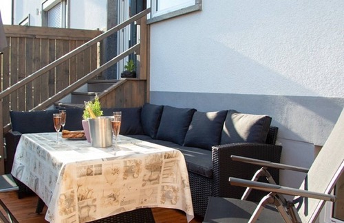 Bad Rodach Apartment | Vacation apartment with warm wood-burning stove