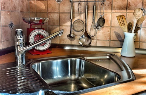 Samerberg Apartment | Vacation apartment with 2 separate bedrooms, living room with tiled stove, mountain view