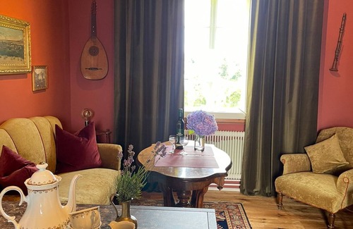 Trahuetten Apartment | Vacation apartments Nature and tranquillity - elegance and style - history and stories