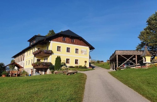 Waidhofen An Der Ybbs Apartment | Vacation apartment (38 sqm) with a view of the Redtenberg