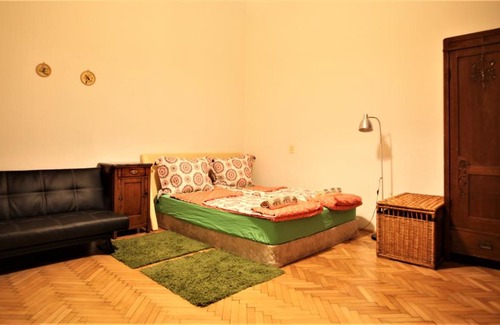 Ujlipotvaros Apartment | Vacation Budapest Apartment