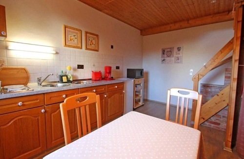 Ueckeritz Apartment | Vacation cottage Blauregen