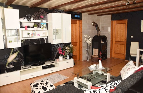 Bad Zwesten Apartment | Vacation cottage Herby