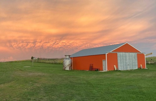 Saint Anthony House | Vacation Farm, House, sleeps 5, access to adjacent to a 160 acre pasture