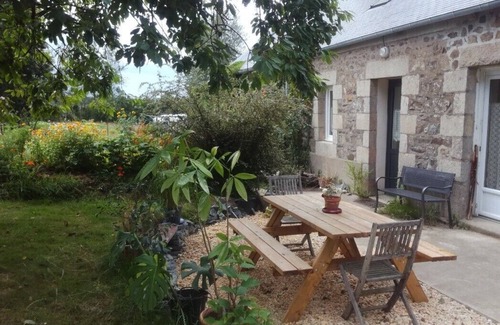 Pommerit-le-Vicomte House | Vacation home in the Breton countryside, only 30 minutes from the sea!