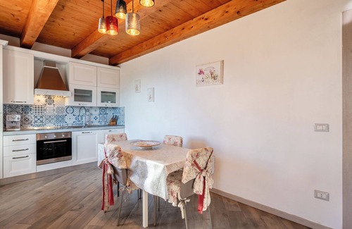 Villa Collemandina House | Vacation Home "Agriturismo La Vecchia Scuola" with Private Mini Pool, Private Terraces & Wi-Fi