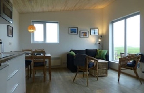 Selfoss Cottage | Vacation home by the river Þjórsá, directly in nature, wide landscape, ideally situated