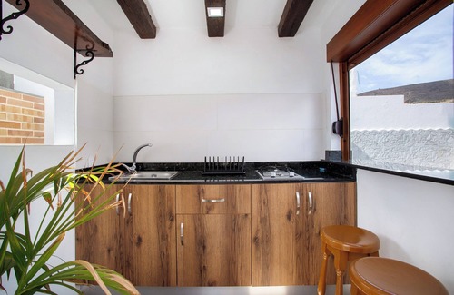 Temisas House | Vacation Home 'Casa Celestina' with Mountain View, Wi-Fi and Air Conditioning