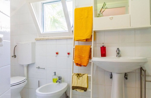 Orbetello House | Vacation Home "Casina Orbetello" with Shared Garden, Children's Pool & Wi-Fi