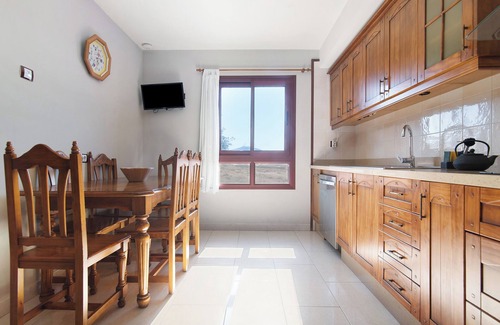 Galdar House | Vacation Home 'Chalet Vacacional El Agujero' with Sea View, Private Pool and Wi-Fi