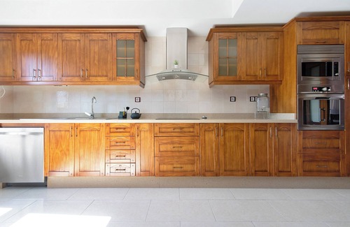 Galdar House | Vacation Home 'Chalet Vacacional El Agujero' with Sea View, Private Pool and Wi-Fi