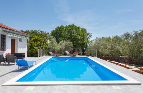 Linardici House | Vacation Home Daniela