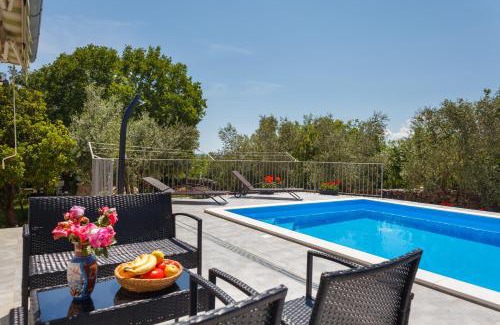 Linardici House | Vacation Home Daniela