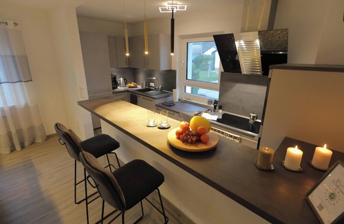 Mastershausen House | Vacation Home "Däschinger" with Wi-Fi, Balcony, Terrace & Garden