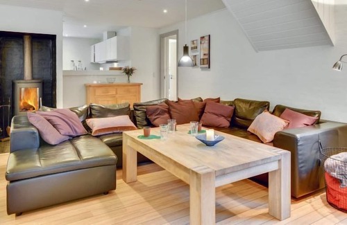 Husby House | Vacation home "Enny" - 2.5km from the sea in Western Jutland in Ulfborg - 14 persons, 6 bedrooms