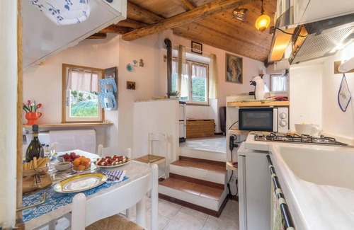 Erve House | Vacation Home "Erve Come una Volta" with Mountain View & Garden