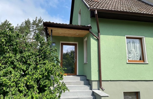 Gross-Sarchen Apartment | Vacation home Family and Friends am Knappensee - Holiday home