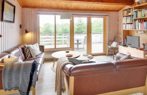 Grærup Strand House | Vacation home "Galen" - 700m from the sea in Western Jutland in Oksbøl - 4 persons, 3 bedrooms