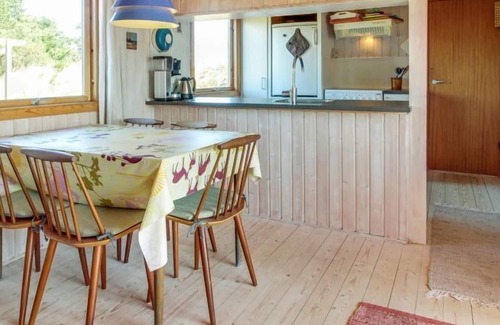 Grærup Strand House | Vacation home "Galen" - 700m from the sea in Western Jutland in Oksbøl - 4 persons, 3 bedrooms