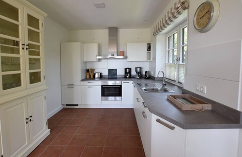 Großmorsum House | Vacation home Helen