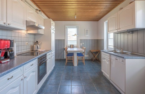 Suden House | Vacation home Herrendeich on Nordstrand for up to 4 people