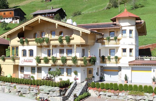 Hippach-Schwendberg Apartment | Vacation home Johanna in the Zillertal- near the gondola lift Möslbahn