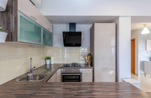 Policnik House | Vacation home Josipa by Interhome
