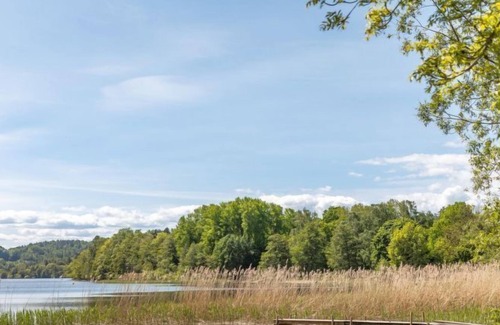 Kaxholmen House | Vacation home Kaxholmen (SND112) in Huskvarna - 3 persons, 1 bedrooms