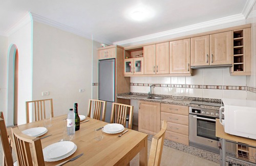 Playa San Juan Apartment | Vacation Home "Las Brisas Playa San Juan" with Sea View, Shared Terrace & Wi-Fi
