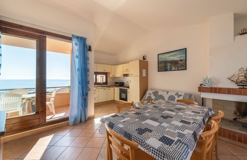 Villaputzu House | Vacation Home "Le Gemelle Al 212" with Sea View, Private Garden and A/C