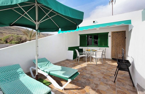 Pozo Negro House | Vacation Home "Mar de Lava Sunrise Fuerteventura" with Sea View, Terrace & Wi-Fi