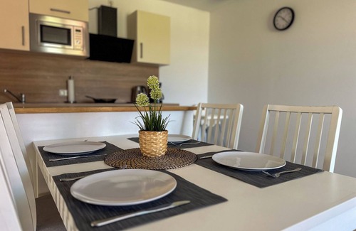 Idafehn Apartment | Vacation home Natura in a beautiful nature reserve, wifi and a view of the countryside