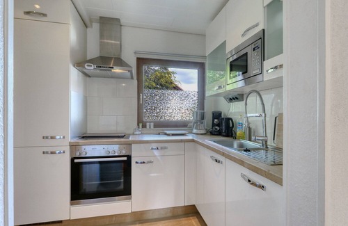 Kirchheim House | Vacation home near Viola (own sauna, 50'-TV, WLAN) in the forest, by the lake
