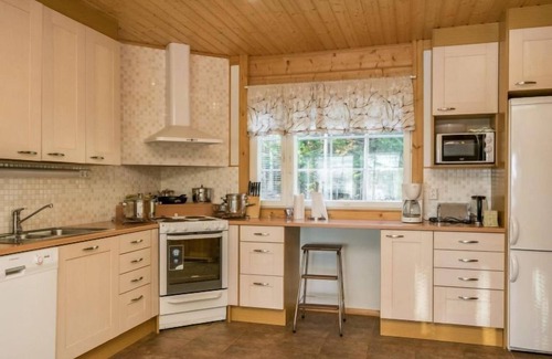 Lotjola House | Vacation home Norppa by Interhome
