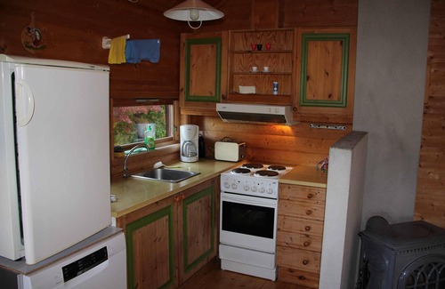 Lyngstranda House | Vacation home Norway: Vacation property for up to 6 people, 9.9/15 hp motorboat for hire.