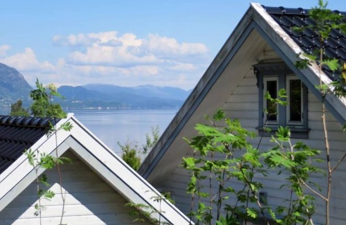 Tysnes House | Vacation home Nyborg (FJH632) in Onarheim - 10 persons, 4 bedrooms