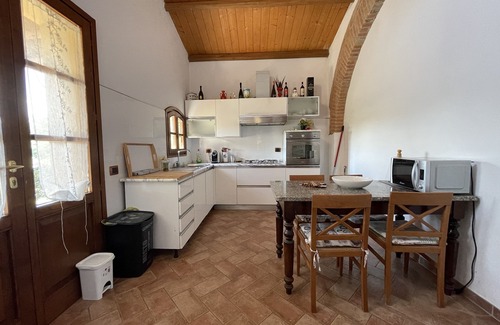 Pontedera House | VACATION HOME, OUTDOOR OVEN IN THE PORCH 6 BEDS