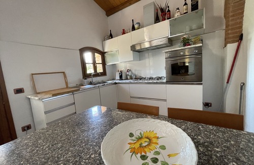 Pontedera House | VACATION HOME, OUTDOOR OVEN IN THE PORCH 6 BEDS