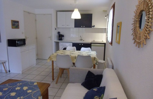 Gruissan House | Vacation home Plate Gruissan Ayguades: 2 bedrooms, 2 bathrooms, 2 terraces, pool